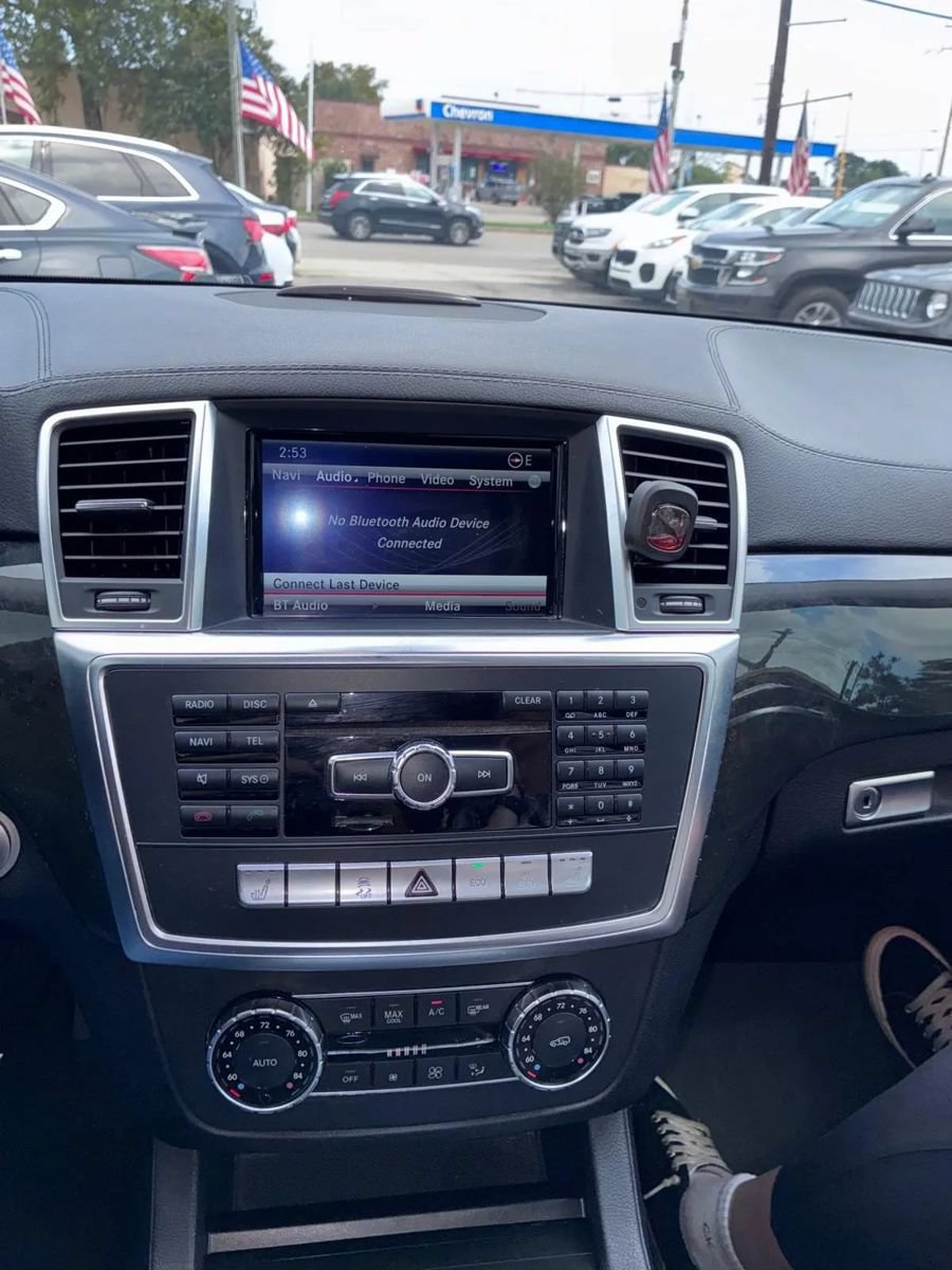 Used 2016 Mercedes-Benz GL 450 4MATIC image 24