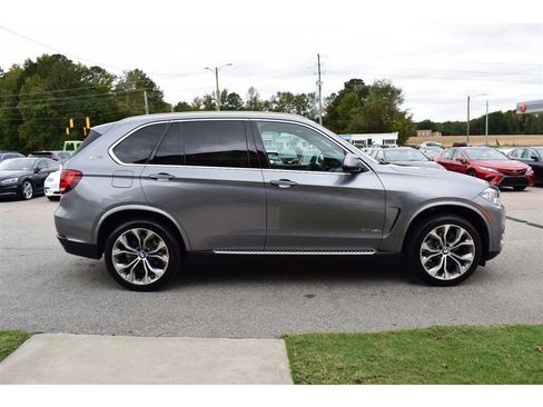 Used 2017 BMW X5 xDrive40e image 6