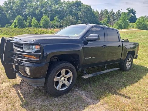 Used 2017 Chevrolet Silverado 1500 LT w/ All Star Edition AWD/4WD image 1