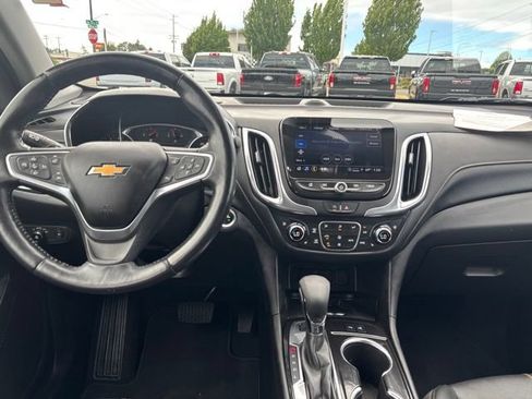 Used 2022 Chevrolet Equinox Premier AWD/4WD image 18