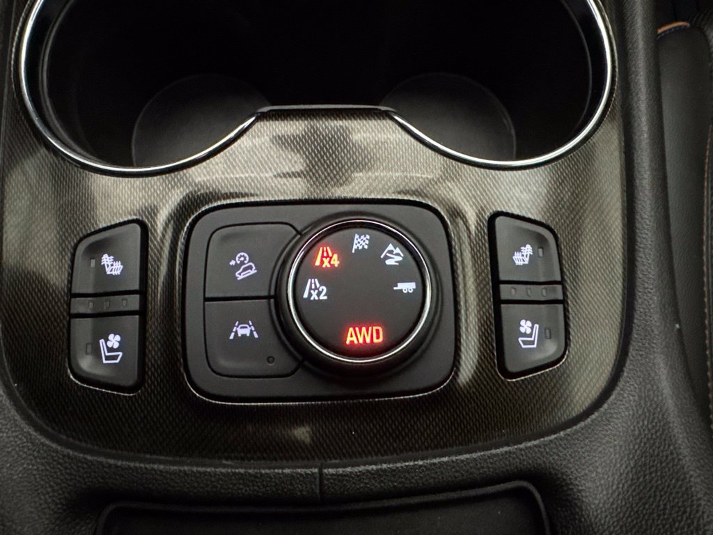 Used 2023 GMC Acadia AT4 w/ Technology Package AWD/4WD image 53