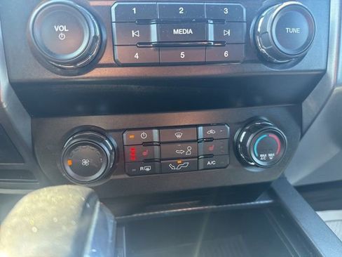 Used 2020 Ford F150 XLT w/ Equipment Group 302A Luxury AWD/4WD image 19
