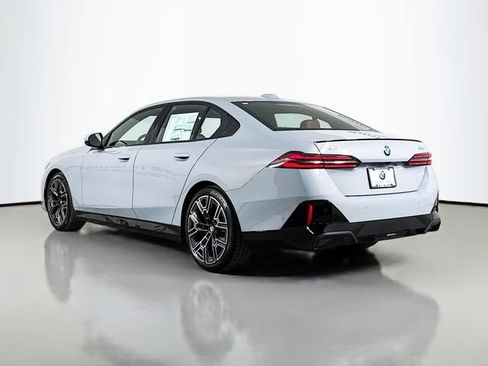 Used 2025 BMW 530i xDrive 530i xDrive w/ M Sport Package image 5