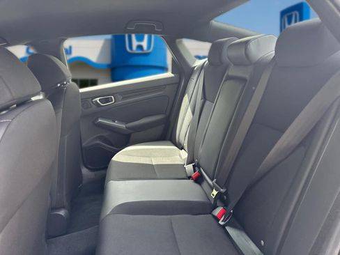 Used 2025 Honda Civic Sport image 28