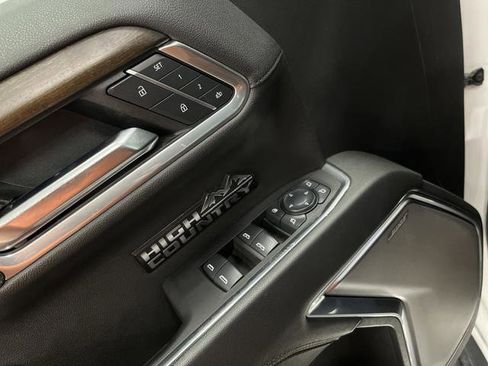 Certified 2025 Chevrolet Silverado 1500 High Country image 31