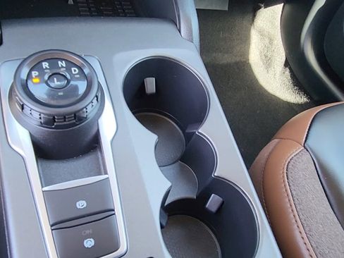 Certified 2025 Ford Bronco Sport Outer Banks w/ Outer Banks Tech Package+ AWD/4WD image 37