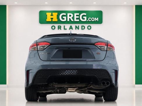 Used 2021 Toyota Corolla SE FWD image 2