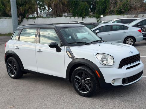 Used 2013 MINI Cooper Countryman S FWD image 2