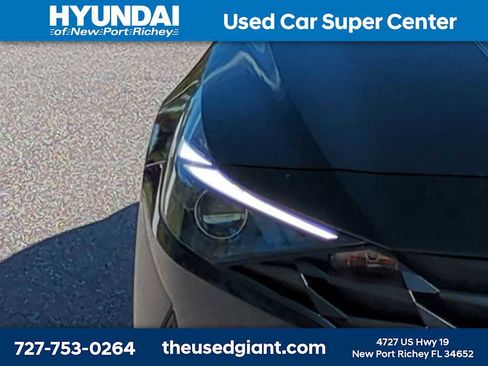 Certified 2023 Hyundai Elantra SEL w/ Convenience Package FWD image 9