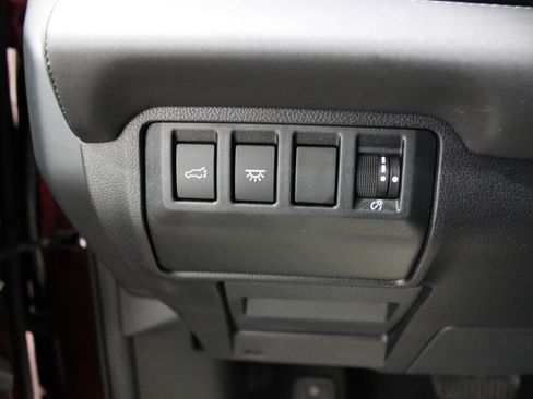 Used 2024 Subaru Ascent Touring AWD/4WD image 8