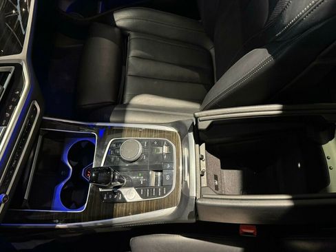 Used 2020 BMW X7 xDrive40i w/ Premium Package image 19