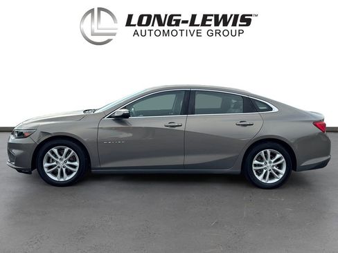 Used 2017 Chevrolet Malibu LT w/ Leather Package image 2