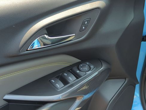 New 2025 Chevrolet Trax ACTIV w/ Driver Confidence Package image 23