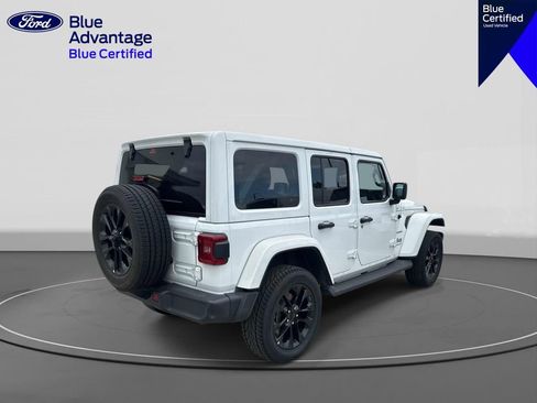Used 2023 Jeep Wrangler Unlimited Sahara AWD/4WD image 7