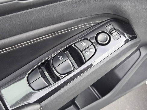 Used 2023 Nissan Altima 2.5 SV w/ SV Premium Package image 20