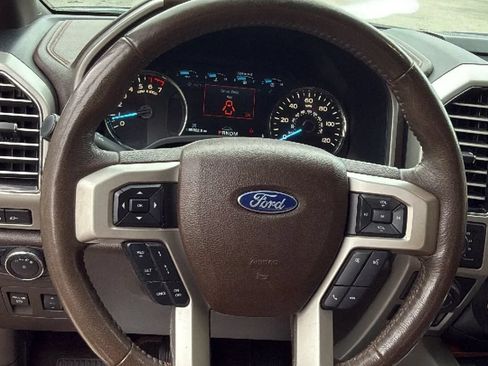 Used 2019 Ford F150 King Ranch w/ Equipment Group 601A Luxury AWD/4WD image 22