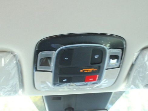 Used 2025 Hyundai Tucson SE image 17