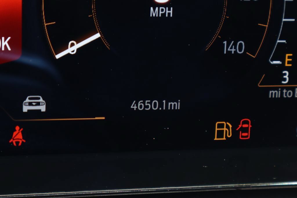 Used 2025 Ford Mustang Coupe RWD image 25