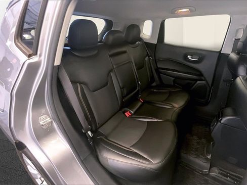 Used 2019 Jeep Compass Latitude image 15
