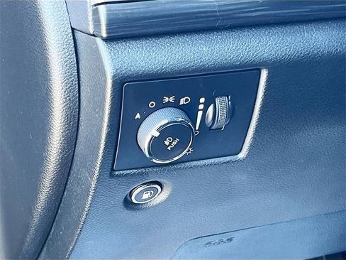 Certified 2022 Jeep Grand Cherokee Laredo X image 10