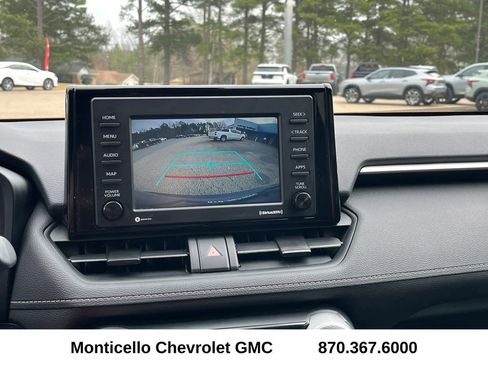 Used 2020 Toyota RAV4 LE image 16