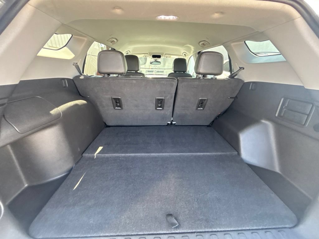 Used 2023 GMC Terrain SLT FWD image 20