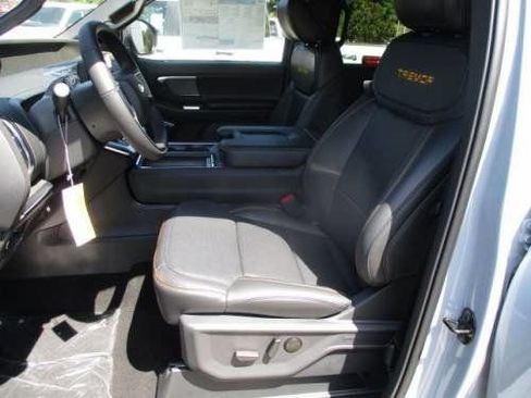 New 2025 Ford Expedition Tremor image 9