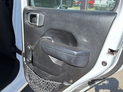 Used 2023 Jeep Wrangler Unlimited Sport AWD/4WD image 20