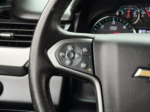 Used 2016 Chevrolet Suburban LT w/ Luxury Package image 14