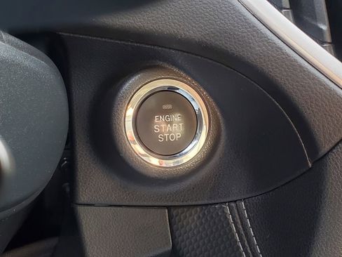 Used 2021 Subaru Forester Limited image 24