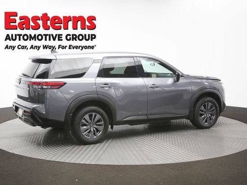 Used 2023 Nissan Pathfinder S AWD/4WD image 52