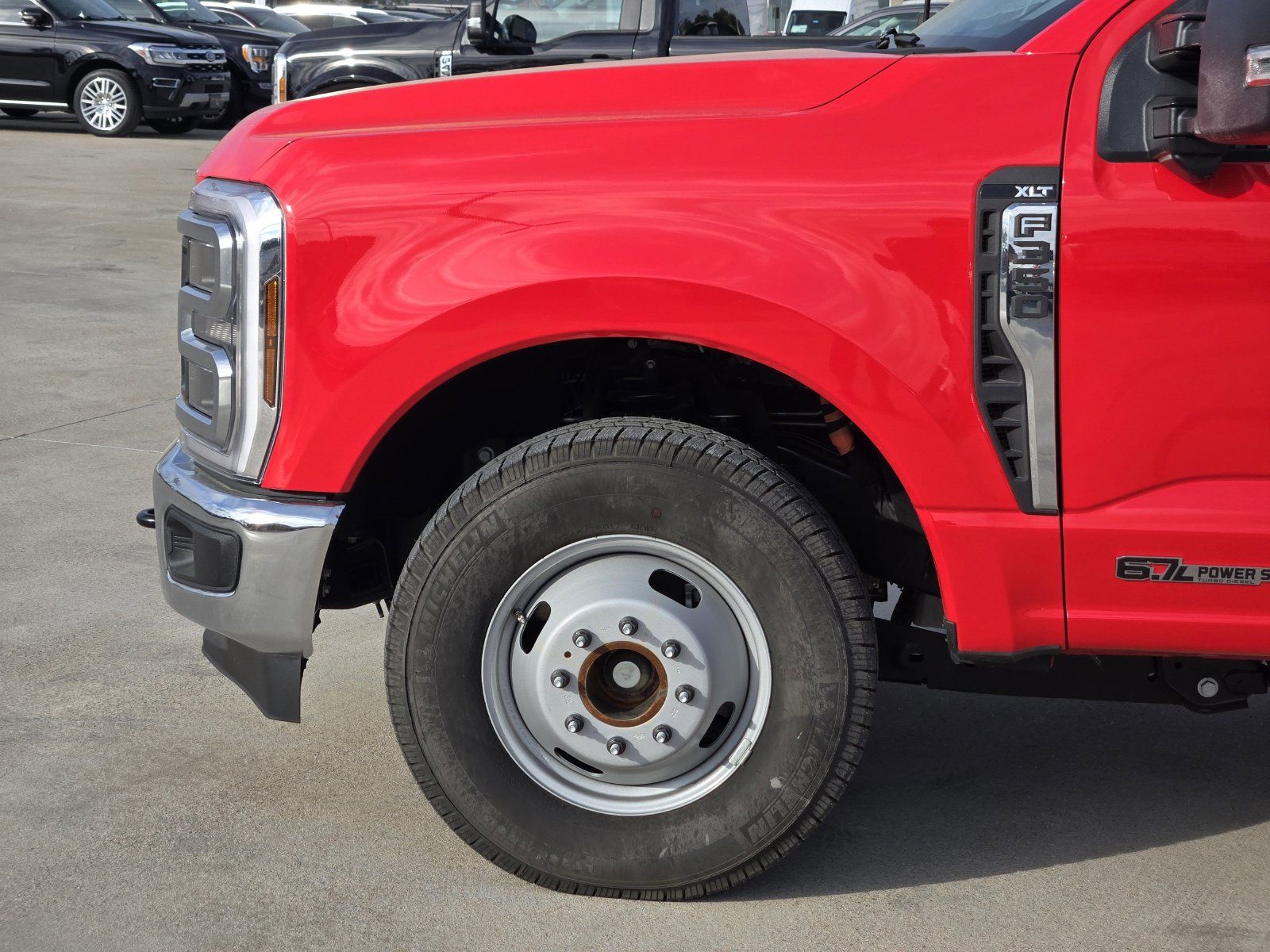 New 2026 Ford F350 XLT w/ XLT Premium Package RWD image 9