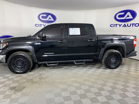 Used 2019 Toyota Tundra SR5 w/ TRD Off Road Package image 6