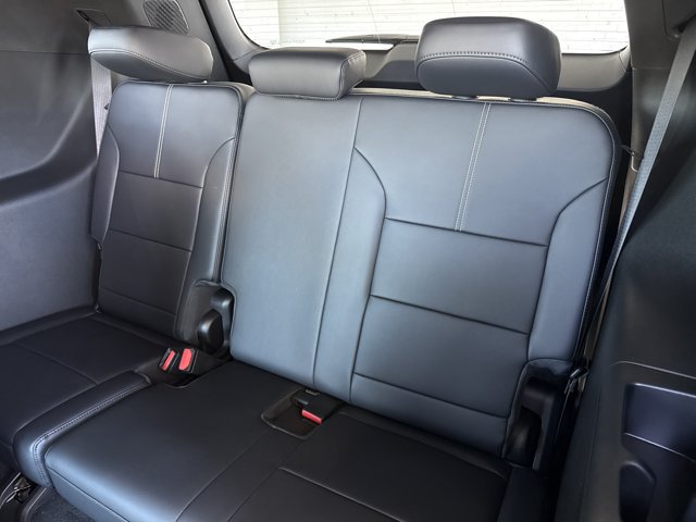 New 2027 GMC Acadia Elevation w/ Black Edition AWD/4WD image 6