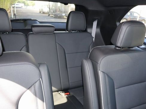 New 2025 Buick Enclave Preferred FWD image 23