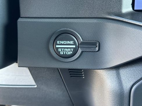 Used 2024 Ford Bronco Badlands image 71