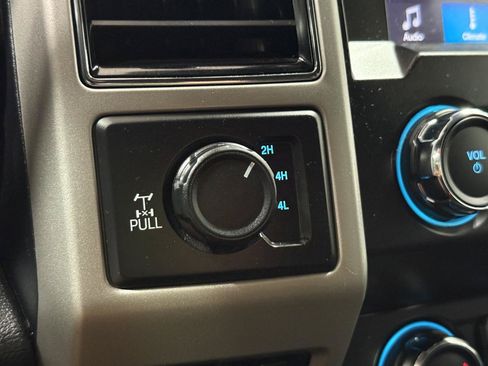 Used 2019 Ford F250 Lariat AWD/4WD image 23