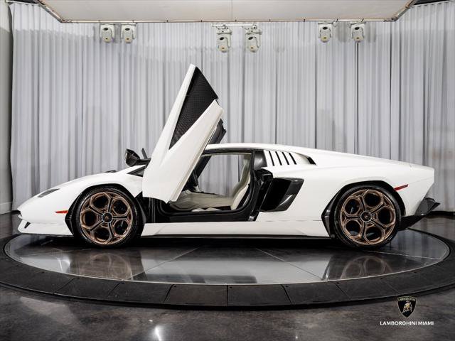 Used 2022 Lamborghini Aventador Countach AWD/4WD image 23