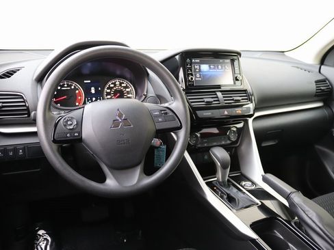 Used 2025 Mitsubishi Eclipse Cross ES image 26