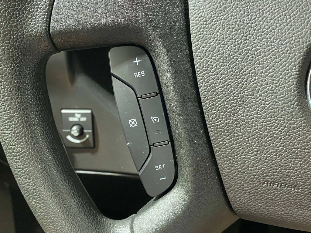 Used 2025 GMC Savana 2500 w/ Driver Convenience Package RWD image 23