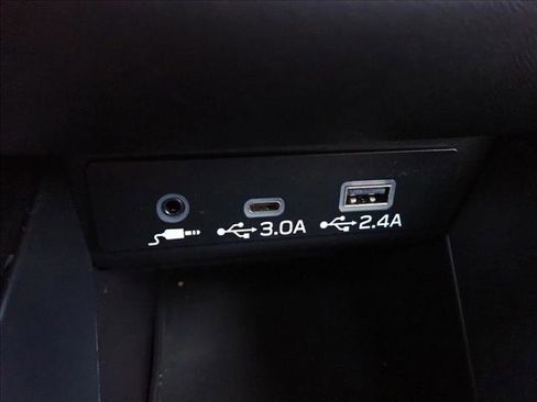 Certified 2025 Subaru Outback Limited image 22