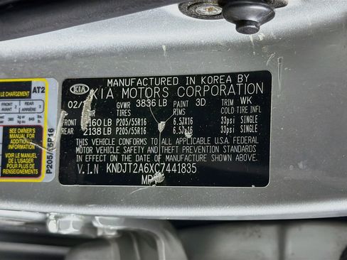 Used 2012 Kia Soul + FWD image 12