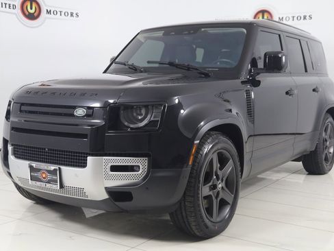 Used 2022 Land Rover Defender 110 SE image 5