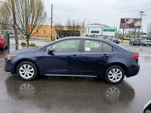 New 2026 Toyota Corolla LE image 5