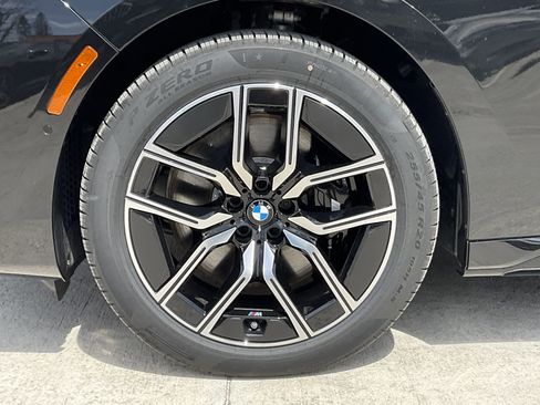 New 2026 BMW 740i w/ Premium Package image 7