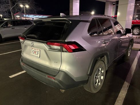 Used 2021 Toyota RAV4 LE w/ Carpet Mat Package (TMS) image 4