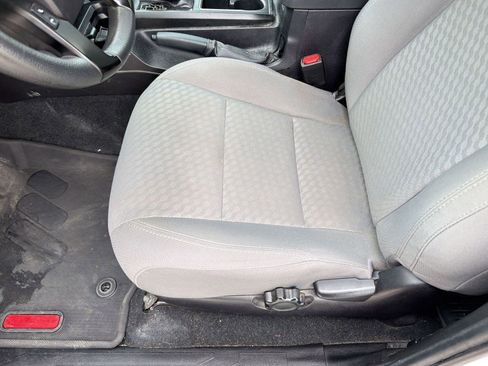Used 2021 Toyota Tacoma SR w/ SR Convenience Package RWD image 12