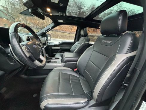 Used 2018 Ford F150 Raptor w/ Equipment Group 802A Luxury image 15