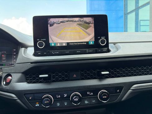 Used 2024 Honda Accord EX image 11