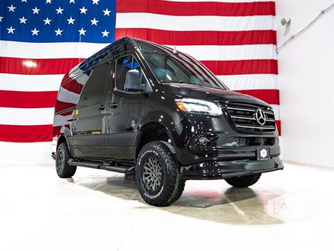 Used 2025 Mercedes-Benz Sprinter 2500 image 20